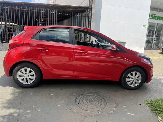 HYUNDAI HB20 1.6 COMFORT 16V FLEX 4P MANUAL HYUNDAI HB20 1.6 COMFORT 16V FLEX 4P MANUAL